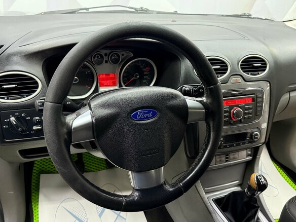 2010 Ford Focus II Рестайлинг, чёрный - вид 8
