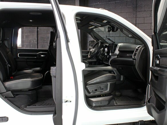 2023 RAM 2500, чёрный - вид 33