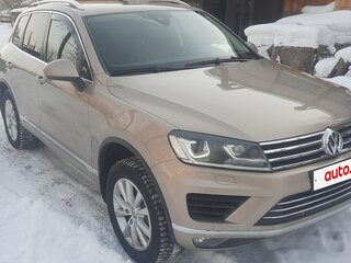 2016 Volkswagen Touareg II Рестайлинг, бежевый, 3350000 рублей, вид 2