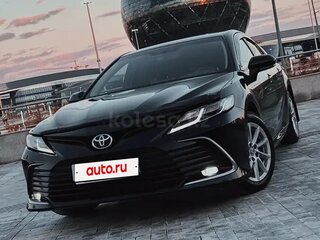 2021 Toyota Camry US Market VIII (XV70) Рестайлинг, чёрный, 3150000 рублей, вид 1