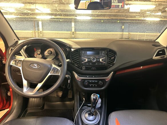 2019 Lada (ВАЗ) Vesta SW Cross I, оранжевый, 720000 рублей - вид 10