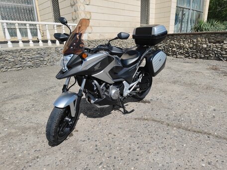2012 Honda NC 700X, серебристый, 490000 рублей, вид 4
