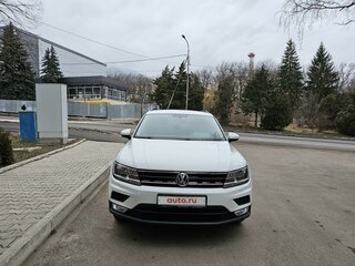 2017 Volkswagen Tiguan II, белый, 1750000 рублей, вид 2