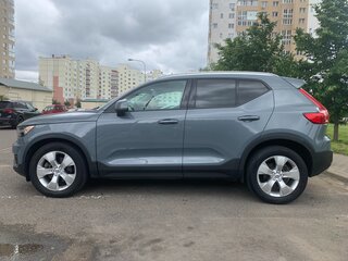2021 Volvo XC40 I, серебристый, 2316496 рублей, вид 1