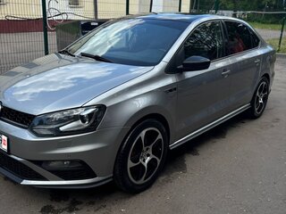 2016 Volkswagen Polo V Рестайлинг, серый, 1000000 рублей, вид 1