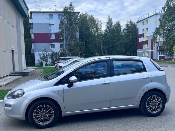 2012 Fiat Punto III Punto, серый, 750000 рублей - вид 5