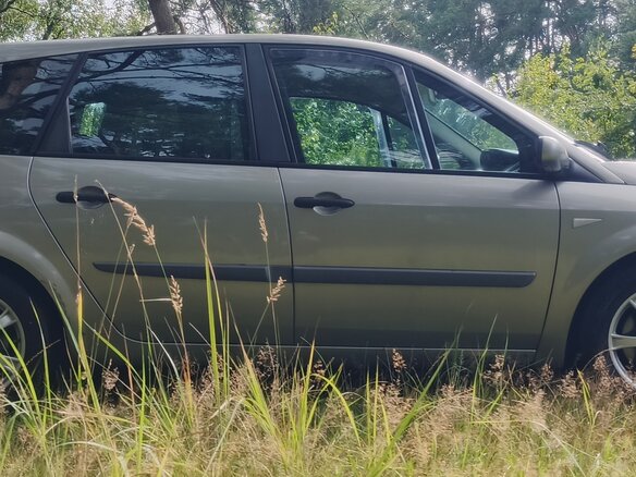 2007 Renault Scenic Grand II Рестайлинг, серый, 650000 рублей - вид 3