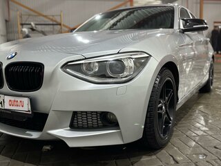 2012 BMW 1 серии 118i II (F20/F21), серебристый, 1199000 рублей, вид 1