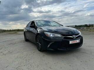2015 Toyota Camry VII (XV50) Рестайлинг, чёрный, 1650000 рублей, вид 2