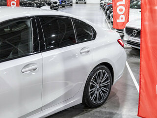 2019 BMW 3 серии 320i VII (G2x), белый, 3239585 рублей, вид 3