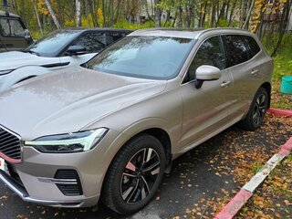 2025 Volvo XC60 II Рестайлинг, золотистый, 6550000 рублей, вид 2