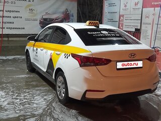 2018 Hyundai Solaris II, белый, 800000 рублей, вид 5