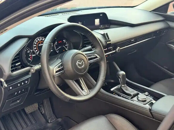 2023 Mazda 3 Axela IV (BP), чёрный, 1650000 рублей - вид 8