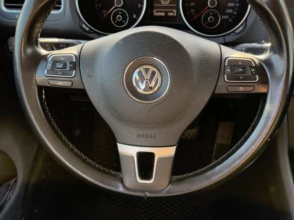 2012 Volkswagen Golf VI, белый, 860000 рублей - вид 9