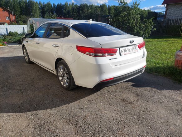 2017 Kia Optima IV, белый, 1790000 рублей - вид 1