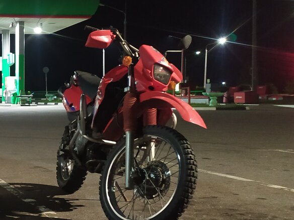 1996 Kawasaki KLR 650, красный, 250000 рублей