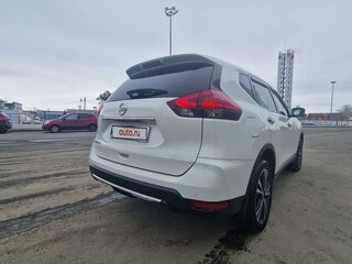 2018 Nissan X-Trail III Рестайлинг, белый, 2650000 рублей, вид 2