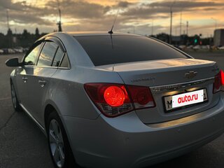 2011 Chevrolet Cruze I, серебристый, 880000 рублей, вид 5