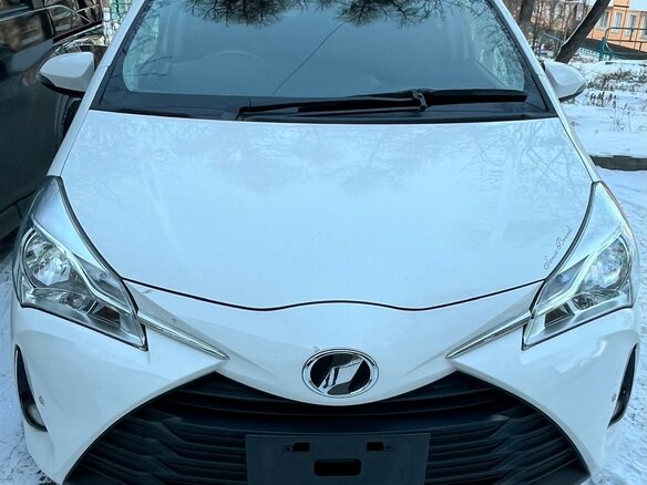 2018 Toyota Vitz III (XP130) Рестайлинг 2, белый, 1280000 рублей