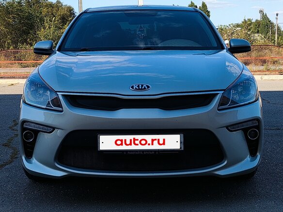 2018 Kia Rio IV, бежевый - вид 1