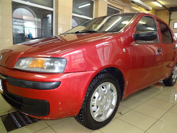 2003 Fiat Punto II, красный - вид 3