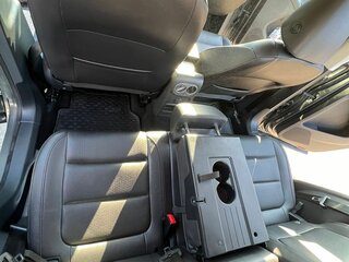 2017 Volkswagen Tiguan I Рестайлинг, серебристый, 1800000 рублей, вид 3