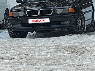 2000 BMW 7 серии 728i III (E38) Рестайлинг, чёрный, 700000 рублей, вид 2