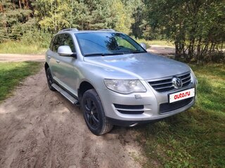 2008 Volkswagen Touareg I Рестайлинг, серебристый, 1200000 рублей, вид 3