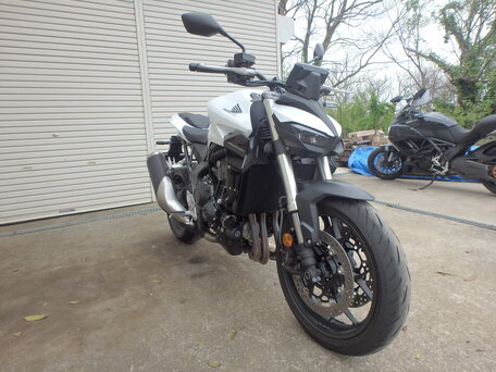 2025 Honda CB 1000 Hornet, белый, 1450000 рублей, вид 1