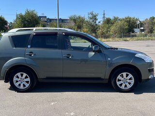 2011 Citroen C-Crosser, зелёный, 1400000 рублей, вид 4