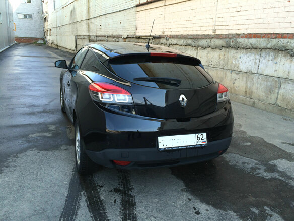 2011 Renault Megane III, чёрный - вид 2