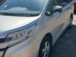 2020 Toyota Noah III (R80) Рестайлинг, серебристый, 2050000 рублей, вид 1