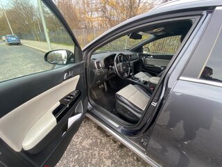 2018 Kia Sportage IV, серый, 2299000 рублей, вид 4