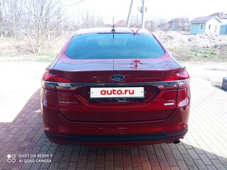 2017 Ford Fusion (North America) II Рестайлинг, красный, 1655000 рублей, вид 3