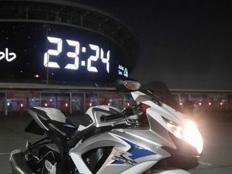 2008 Suzuki GSX-R 600, белый, 610000 рублей, вид 1