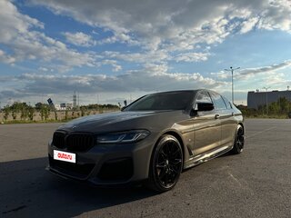 2021 BMW 5 серии 520d xDrive VII (G30/G31/G38) Рестайлинг, серый, 7200000 рублей, вид 1