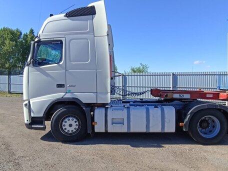 2012 Volvo FH, белый, 4500000 рублей, вид 1
