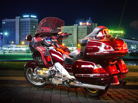 2008 Honda GL 1800 Gold Wing, красный, 1050633 рублей, вид 3