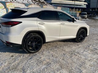 2022 Lexus RX 300 IV Рестайлинг, белый, 7550000 рублей, вид 3