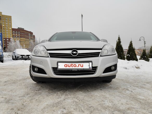 2012 Opel Astra H Рестайлинг, серебристый, 659999 рублей