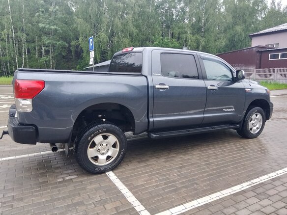 2007 Toyota Tundra CrewMax II, серый, 2100000 рублей - вид 6