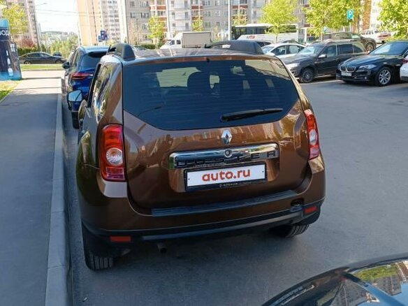 2014 Renault Duster I, коричневый, 1370000 рублей - вид 3