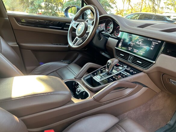 2019 Porsche Cayenne III, фиолетовый, 7750000 рублей - вид 6