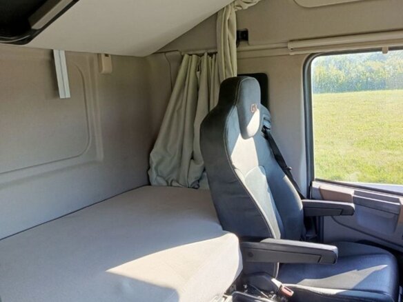 2023 Dongfeng DFH 4180, бежевый, 9500000 рублей - вид 1