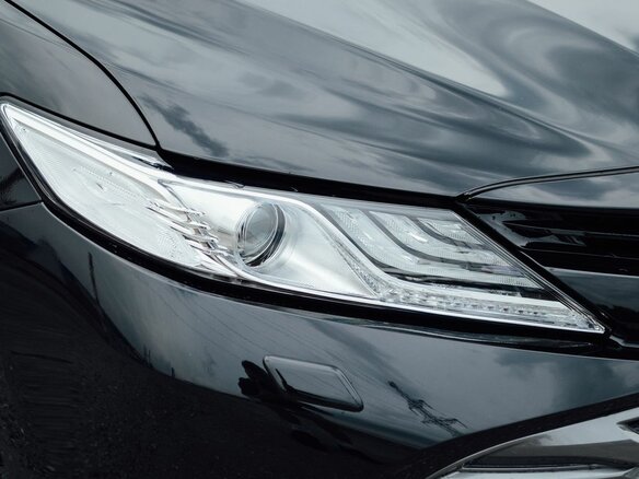 2020 Toyota Camry VIII (XV70), чёрный - вид 3