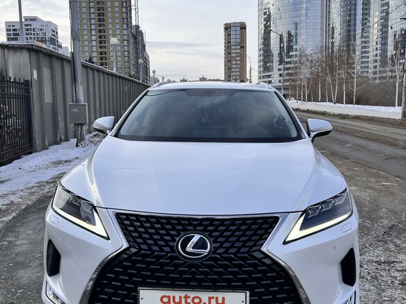 2020 Lexus RX 300 IV Рестайлинг, белый, 5950000 рублей - вид 1