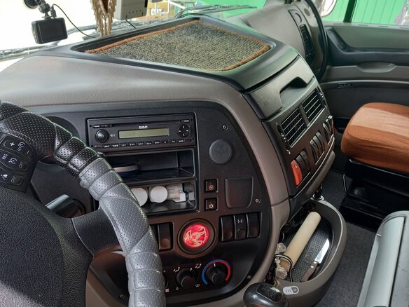 2010 DAF XF 105, белый, 4000000 рублей - вид 7