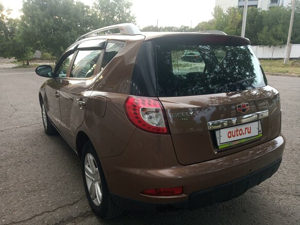 2013 Geely Emgrand X7 I, коричневый, 900000 рублей - вид 5