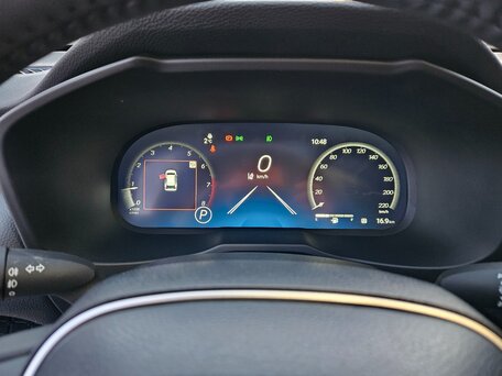 2025 Toyota RAV4 V (XA50), белый, 3900000 рублей, вид 4