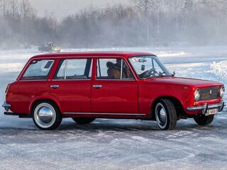 1975 Lada (ВАЗ) 2102, красный, 400000 рублей, вид 1